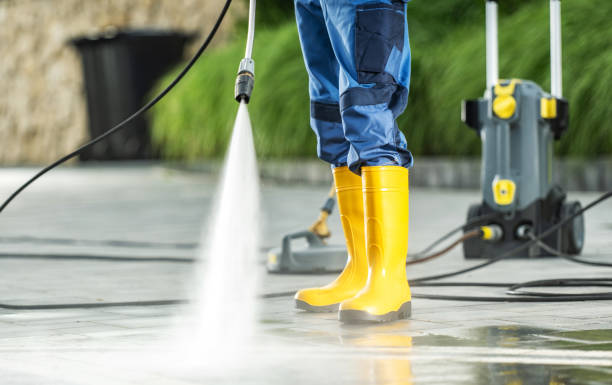 Best Garage Pressure Washing  in Bolivar, TN